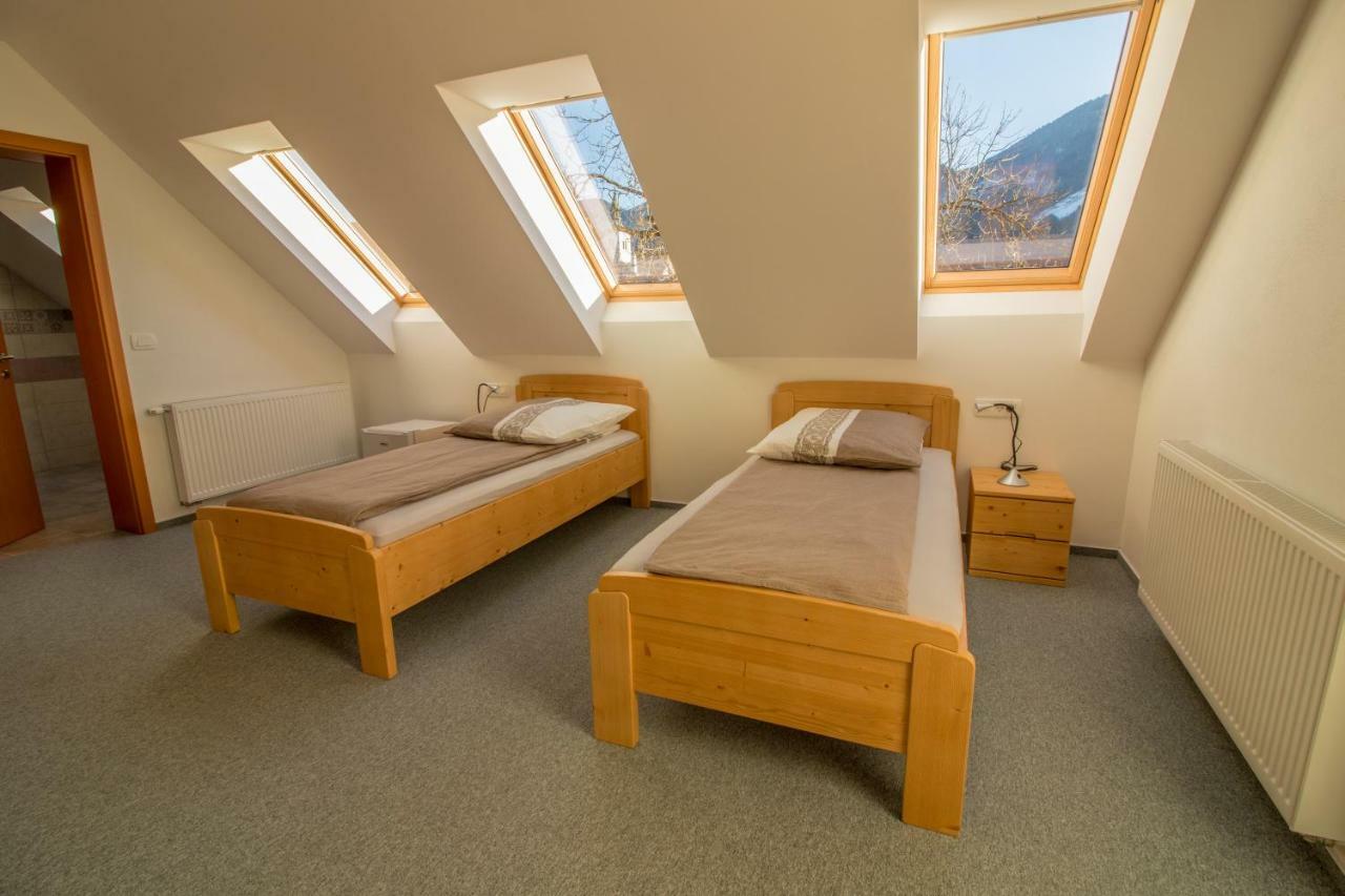 Apartments & Rooms Pr' Skalovc بوينج المظهر الخارجي الصورة